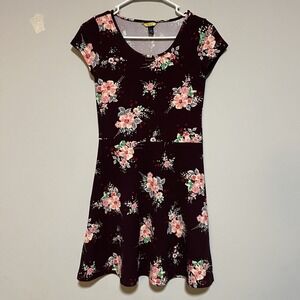 Prince & Fox Womens Size Medium Short Sleeve Floral Print Fit & Flare Dress